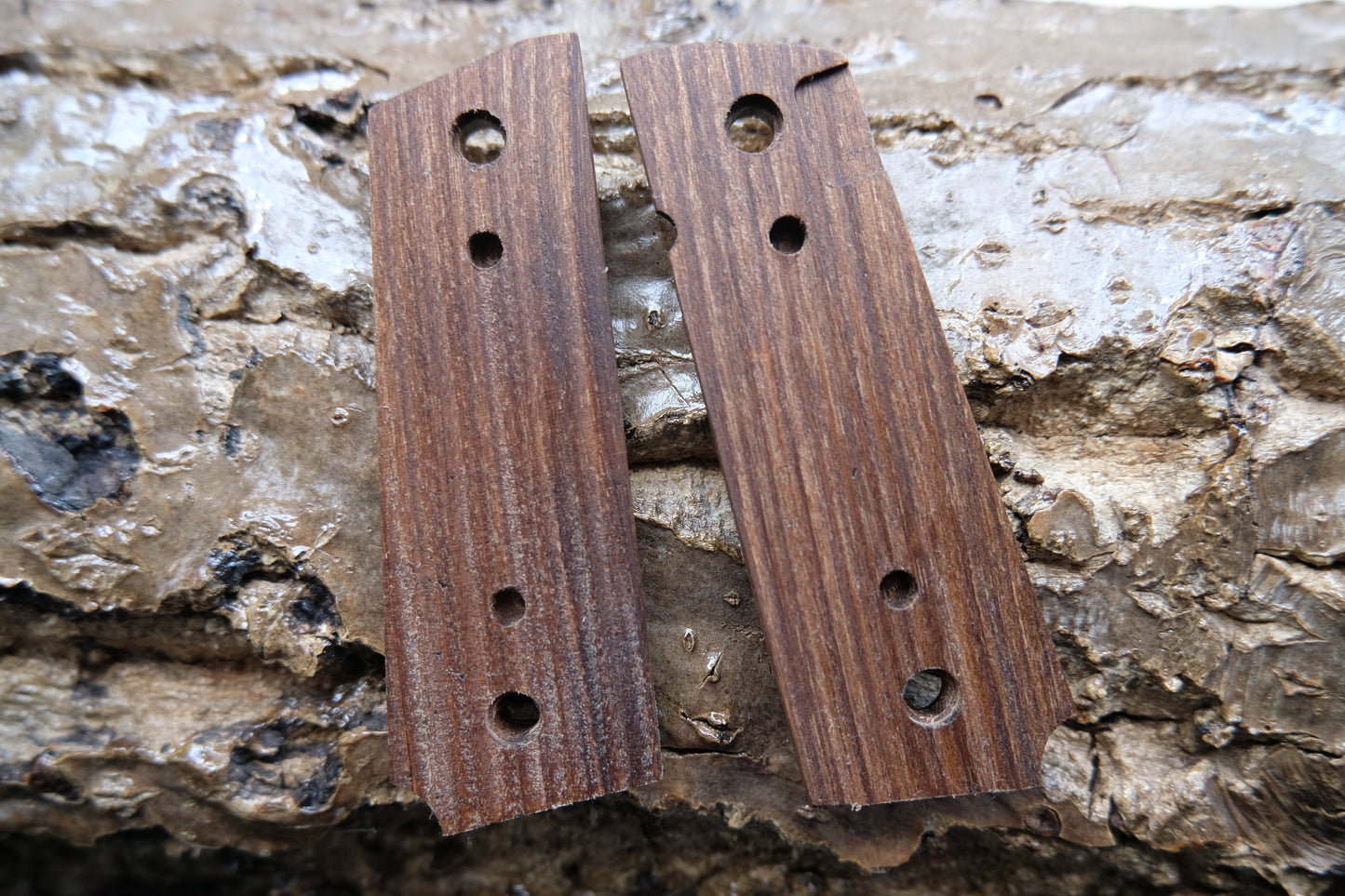 Walnut Wood Grip For Colt 1911