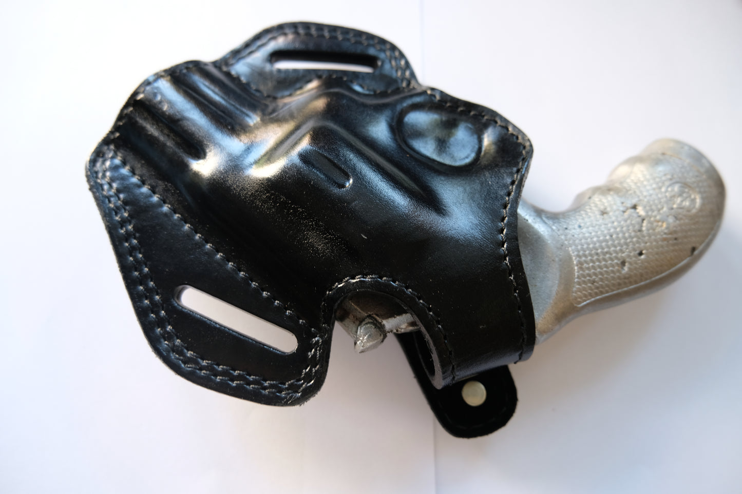 Leather OWB  Holster For Smith and Wesson Model 69 Combat 44 Magnum 2.5 inch