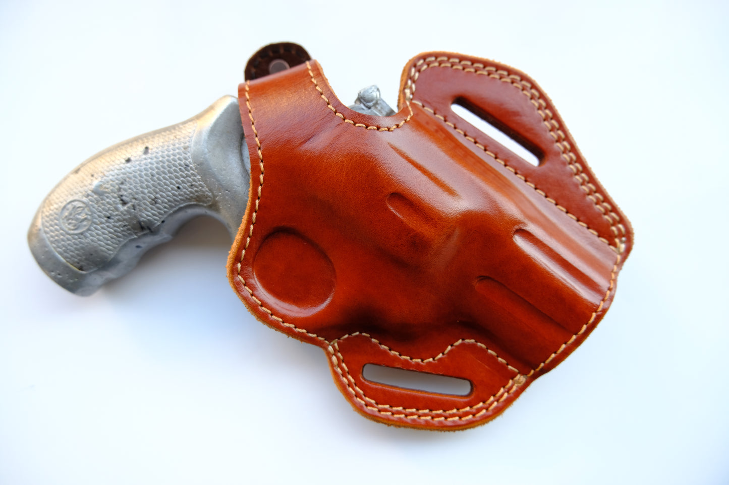 Handcrafted Leather Belt owb Holster for Smith and Wesson 686 Plus Barrel 2.5