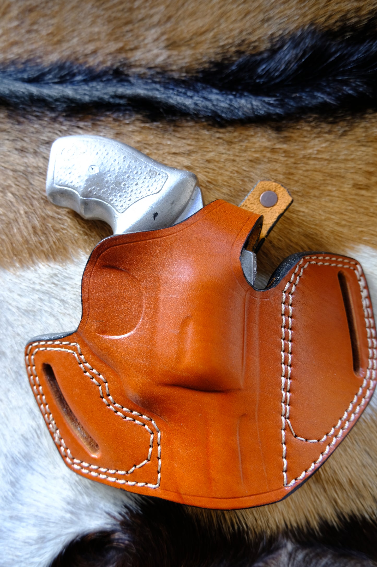 "Handcrafted Leather Pancake Holster for Taurus 85 -Brown