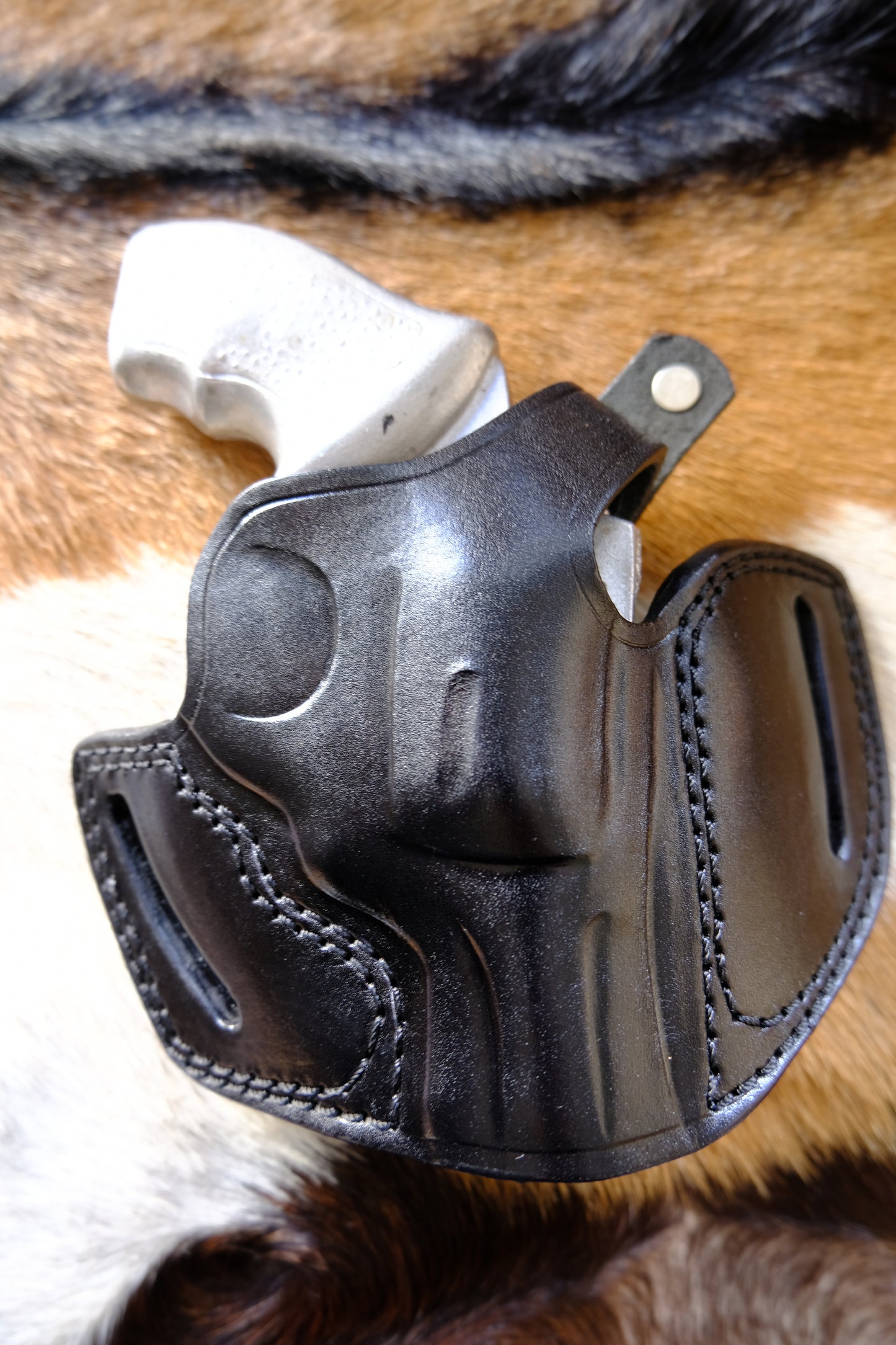 Handcrafted Leather Pancake Holster for Taurus 85 -Black
