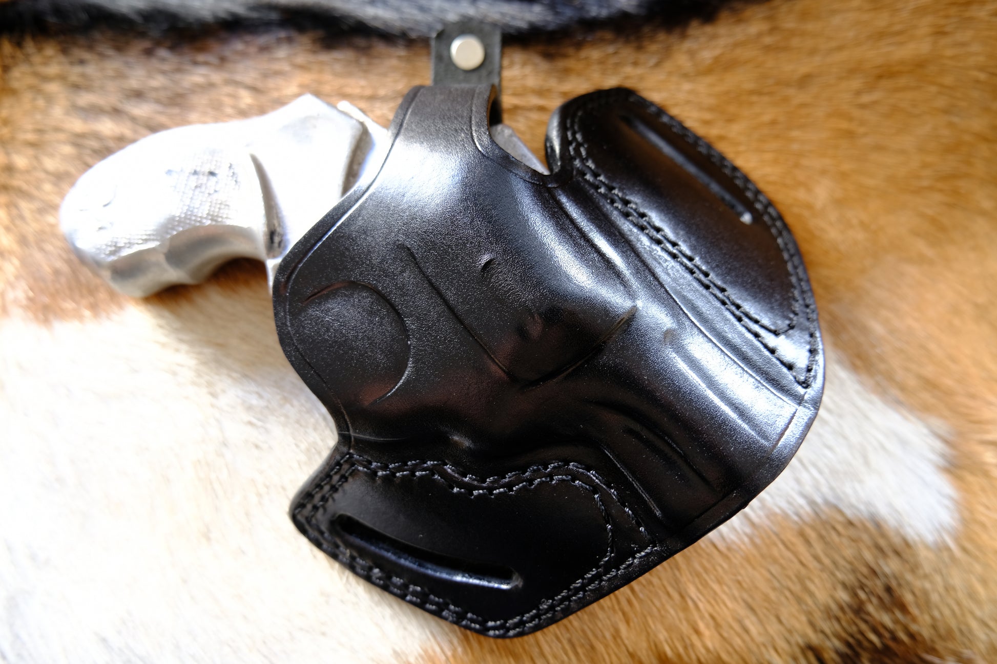 Handcrafted Leather Pancake Holster for Taurus 856-Black