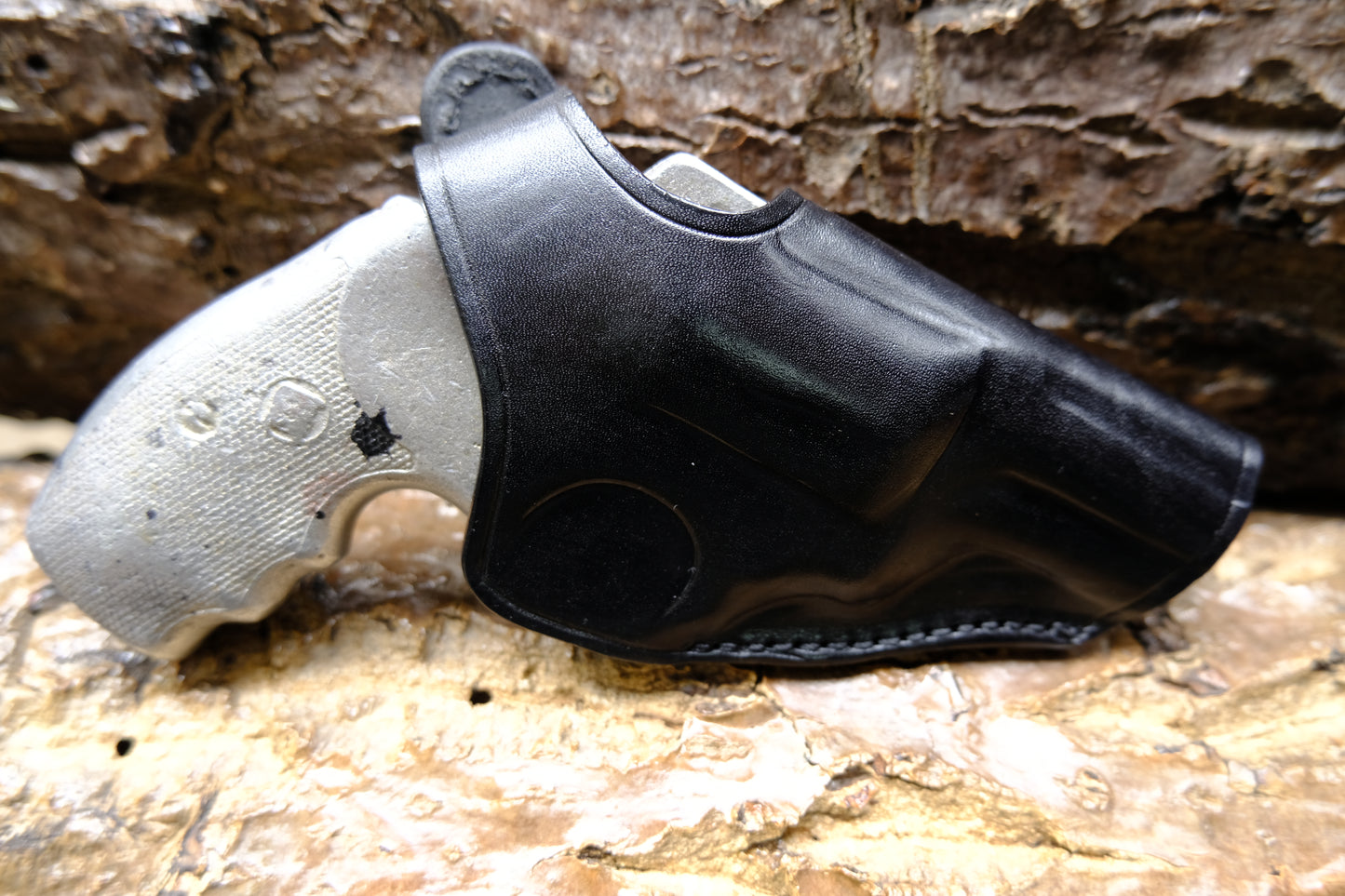Thumb Break Leather OWB Holster: Charter Arms Bulldog Standard .44 S&W 2.5" Barrel 5 Shot