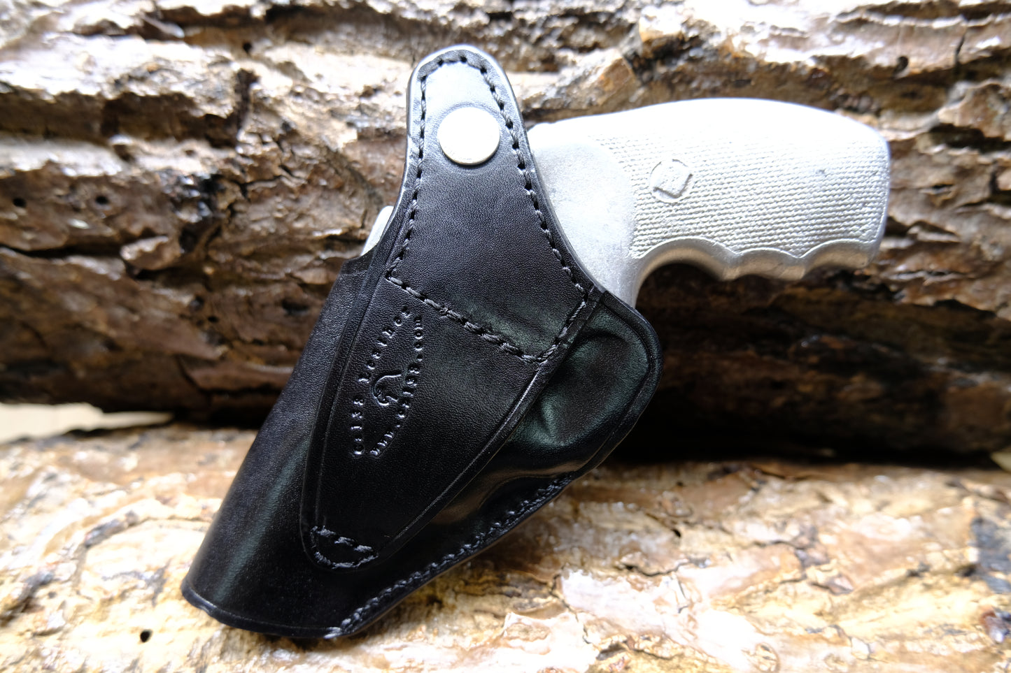 Thumb Break Leather OWB Holster: Charter Arms Bulldog Standard .44 S&W 2.5" Barrel 5 Shot
