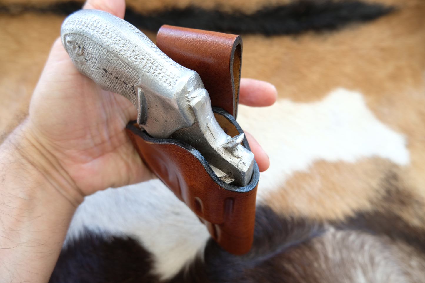 Hand-Stitched Leather OWB Holster for Taurus 856 Snub Nose 2"