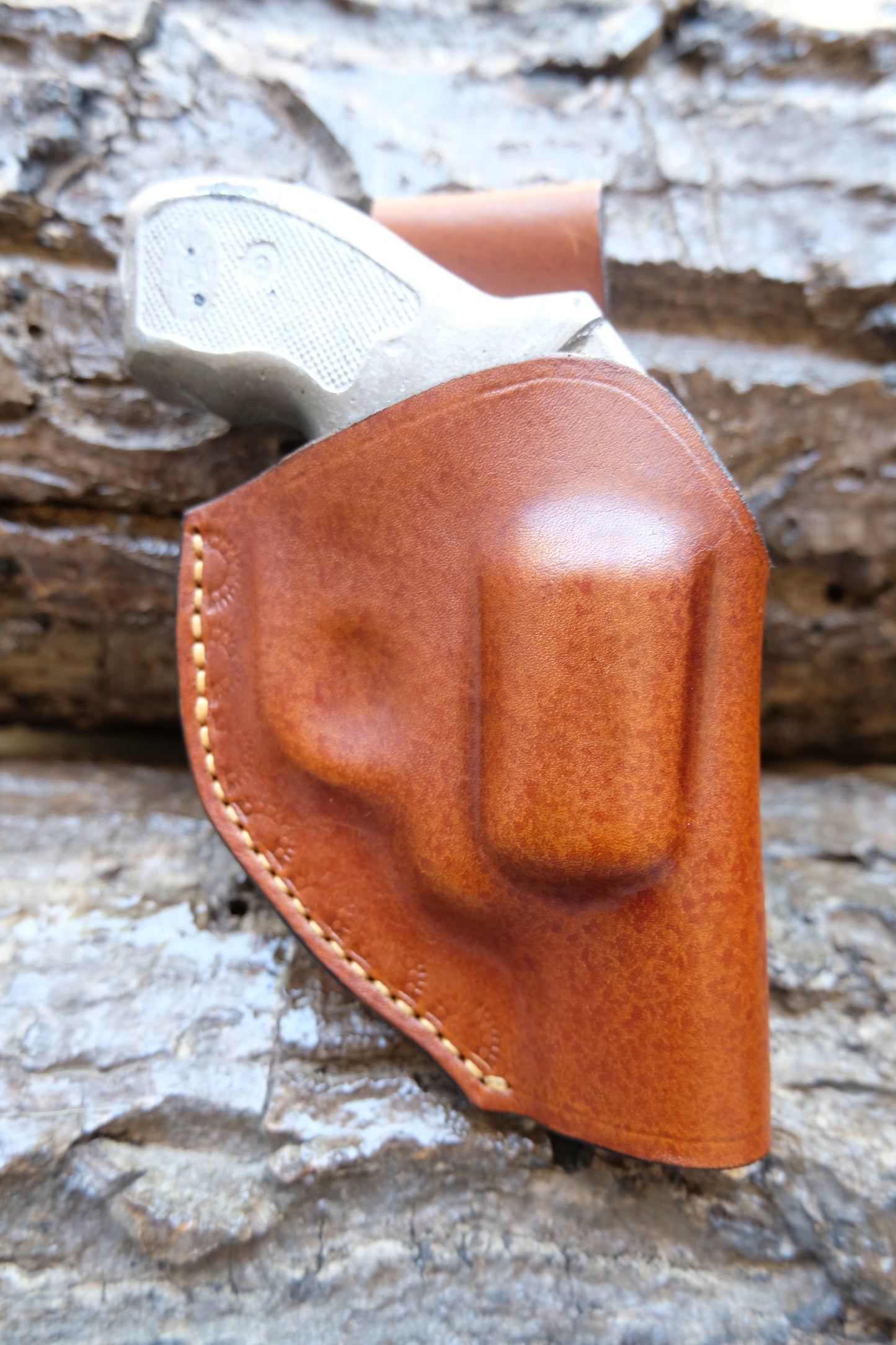 Hand-Stitched Leather OWB Holster for Kimber K6s
