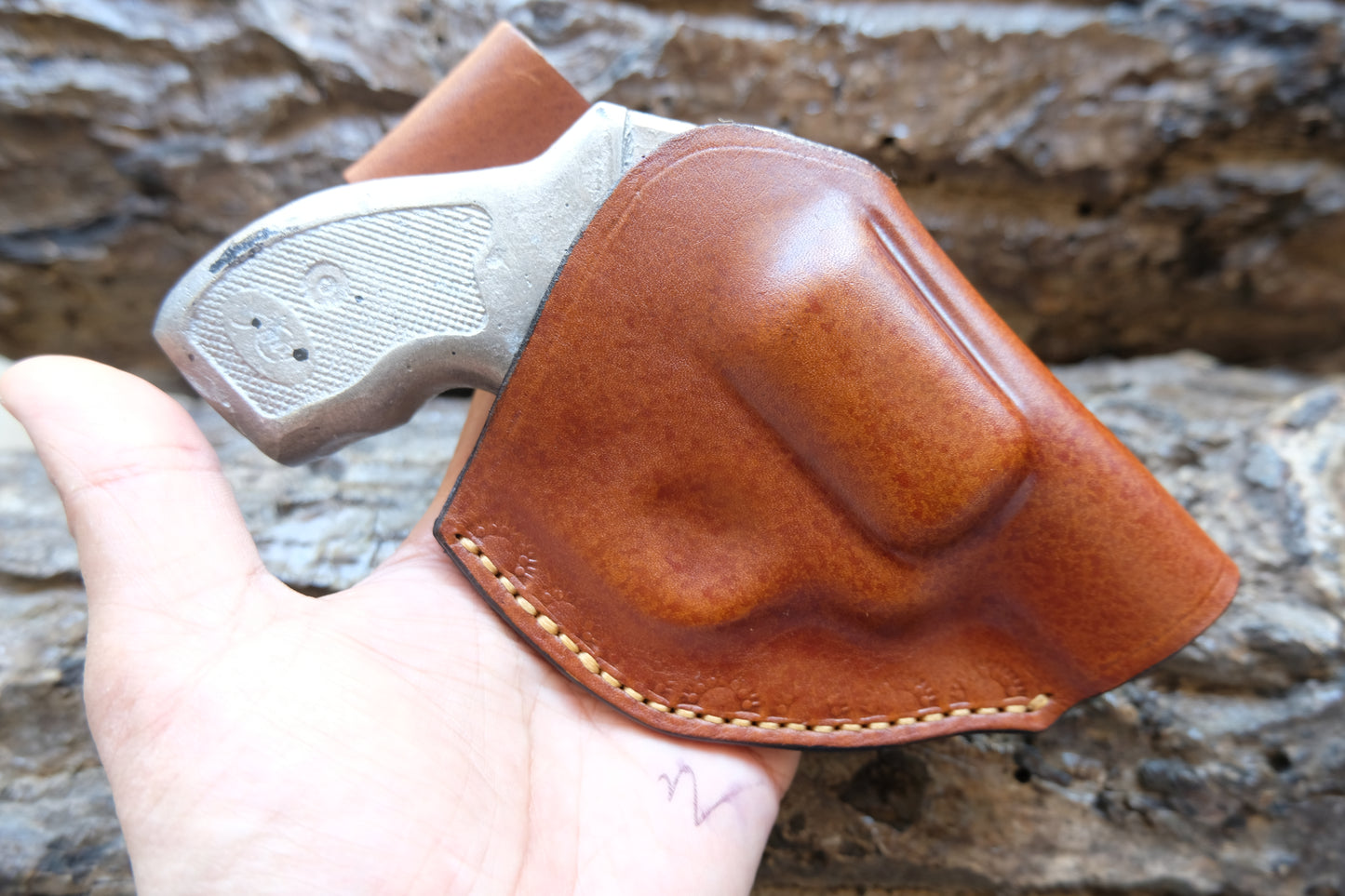 Hand-Stitched Leather OWB Holster for Kimber K6s