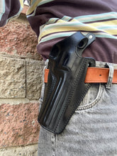 Load image into Gallery viewer, Leather Belt owb Holster for Colt Python 357 Mag 6&quot; Barrel