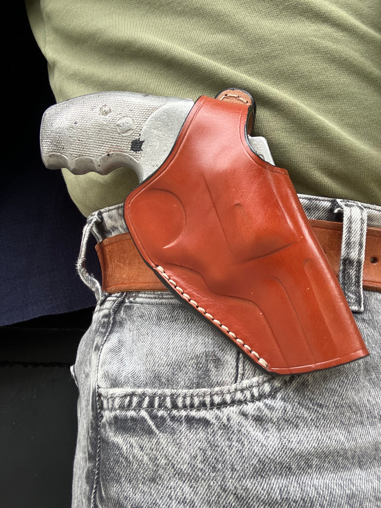 Thumb Break Leather OWB Holster: Charter Arms Bulldog Standard .44 S&W 2.5" Barrel 5 Shot