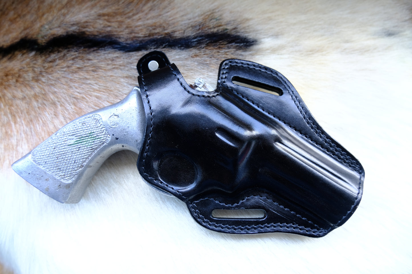 Leather OWB Holster For 357 Magnum Revolver 4 inch Barrel