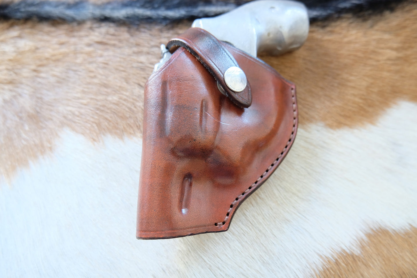 Leather OWB Horizontal Driving Holster For Smith And Wesson  J Frame