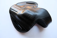 Load image into Gallery viewer, Taurus Tracker Snubnose 44 Magnum Handcrafted Leather Belt owb Holster
