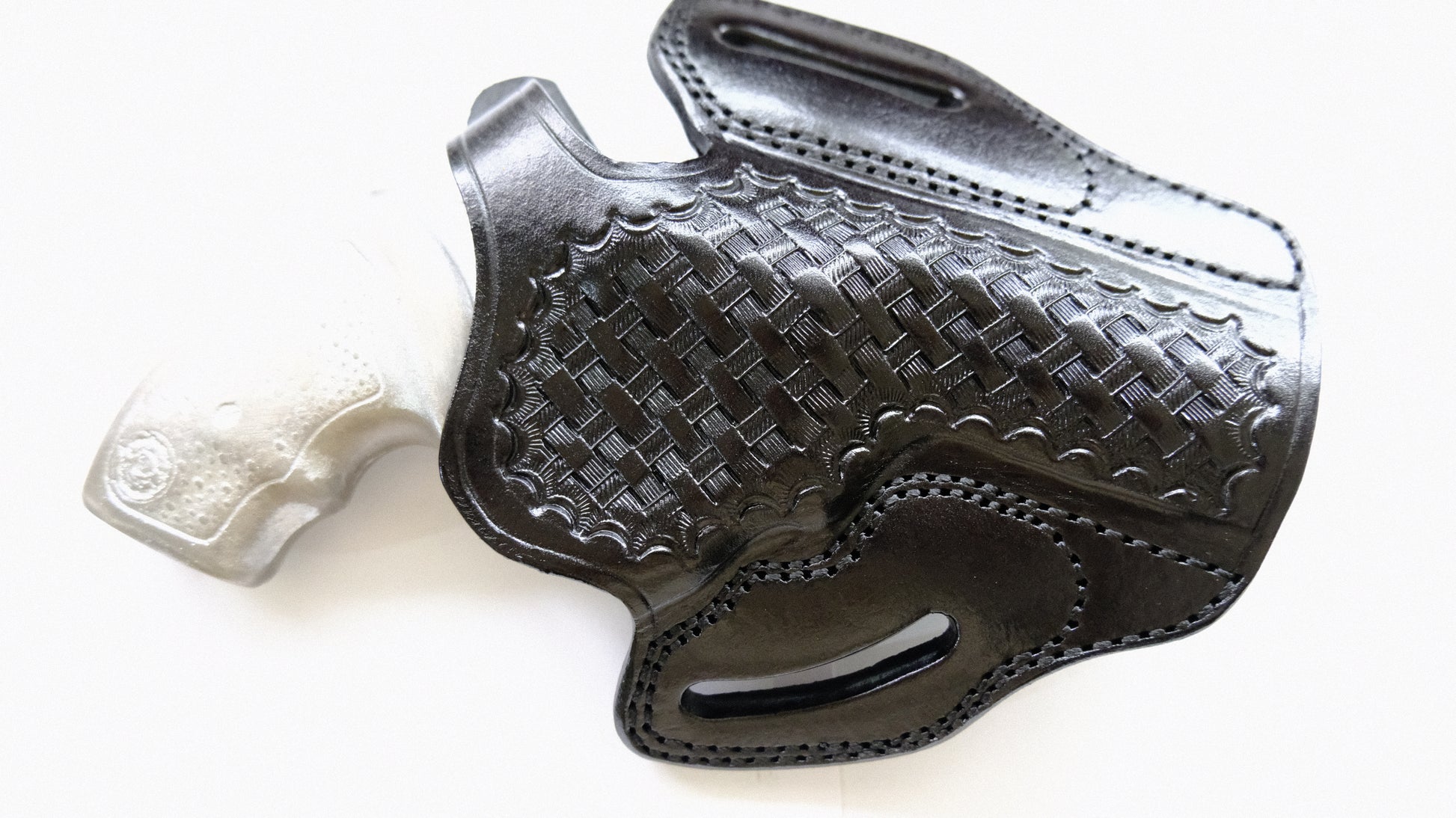 Cal38 Leather Basket Weave Holster For Taurus 85 with the 3" barrel 