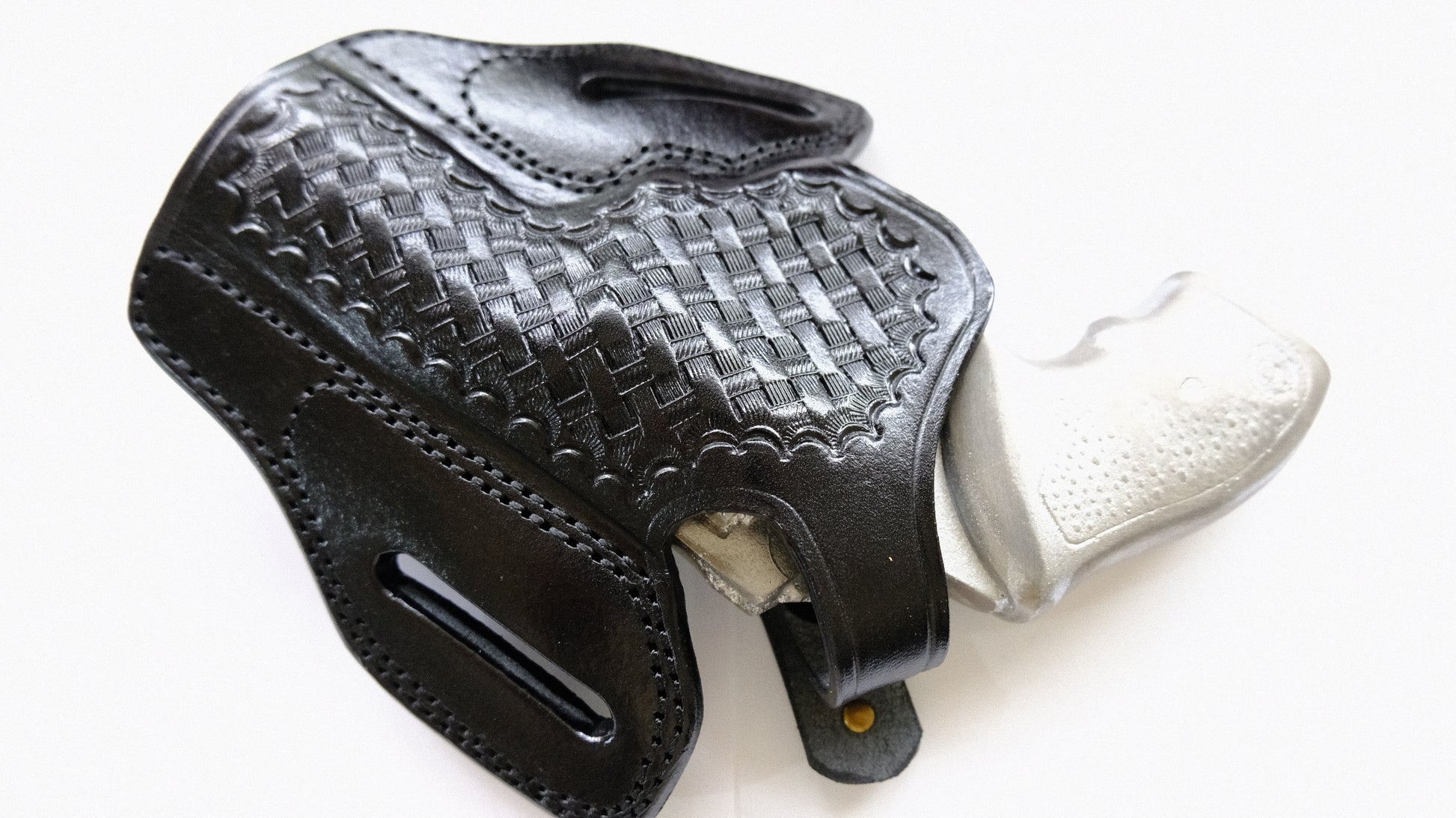 Cal38 Leather Basket Weave Holster For Taurus 85 with the 3" barrel 