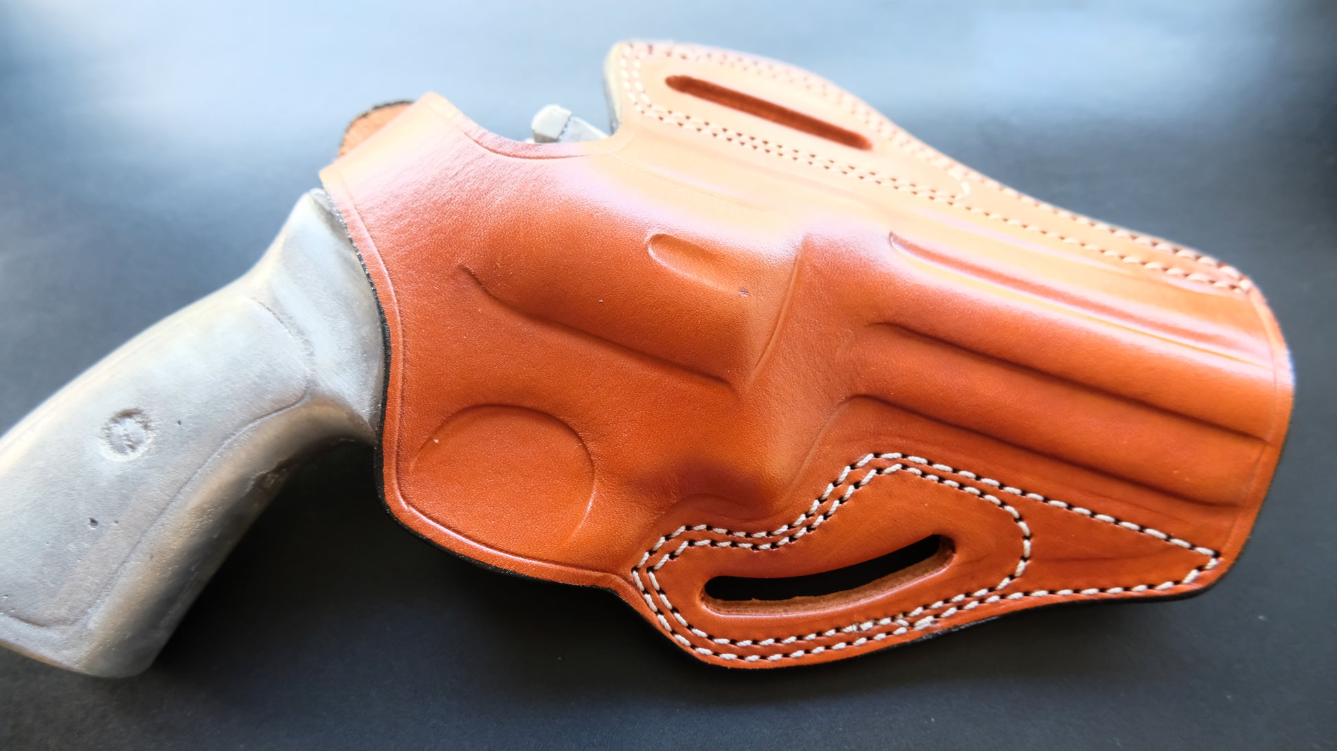 Cal38 Leather BELT Holster For Ruger GP100 357 Magnum 4 inch barrel 