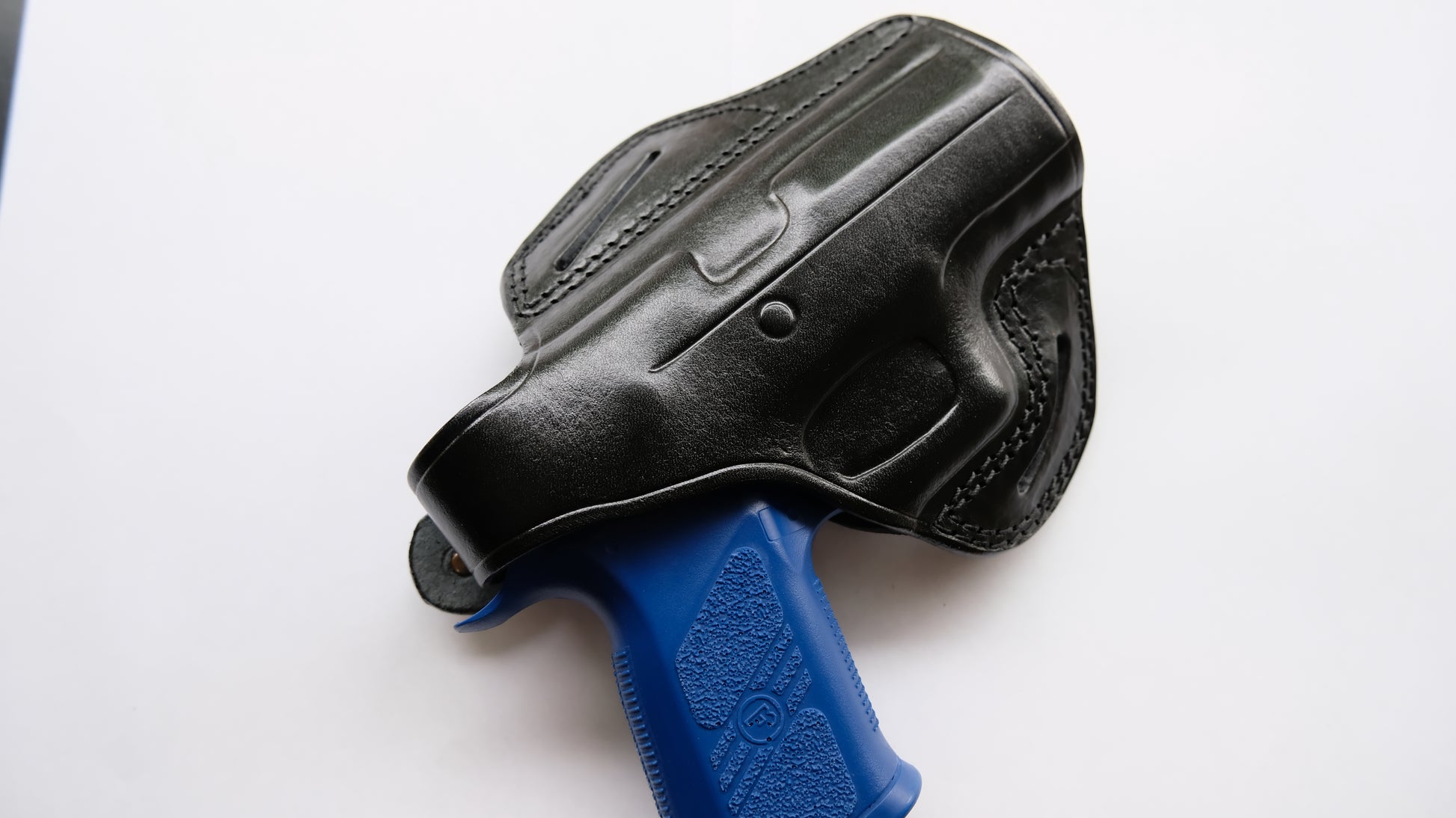Cal38  CZ P-07 Duty  Leather Holster