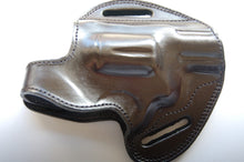 Load image into Gallery viewer, Handcrafted Leather Belt owb Holster for Smith and Wesson 686 Plus Barrel 2.5