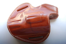 Load image into Gallery viewer, Handcrafted Leather Belt owb Holster for Smith and Wesson 686 Plus Barrel 2.5